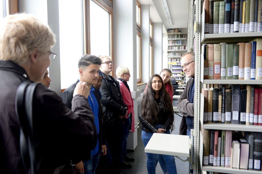 Prof.  Heike Paul, Lehrstuhl fuer Armenikanistik